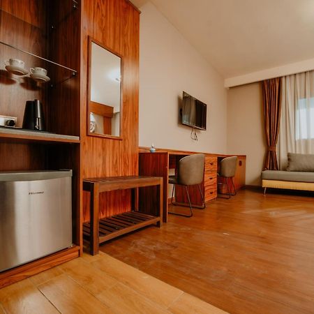 Atmosphere Hotel & Spa Антананариву Екстериор снимка